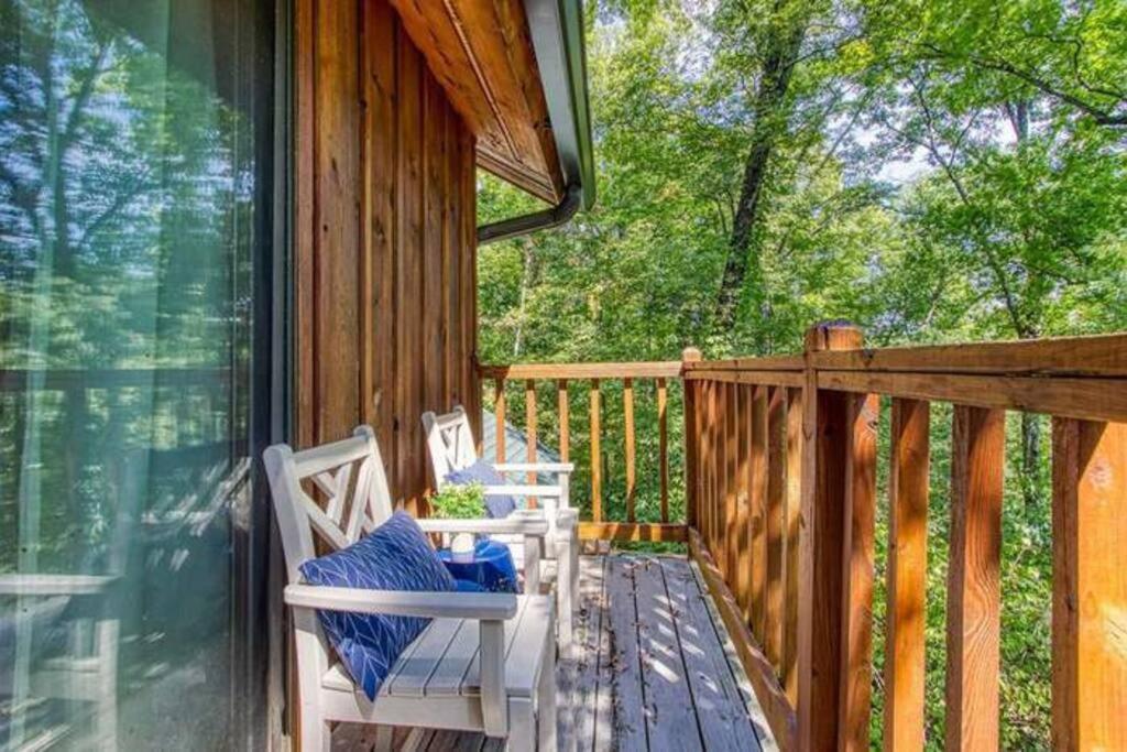 The Family Stone Luxe Cabin Sleeps 12 Hot Tub Dogfriendly Dollywood Pigeon Forge Exteriér fotografie