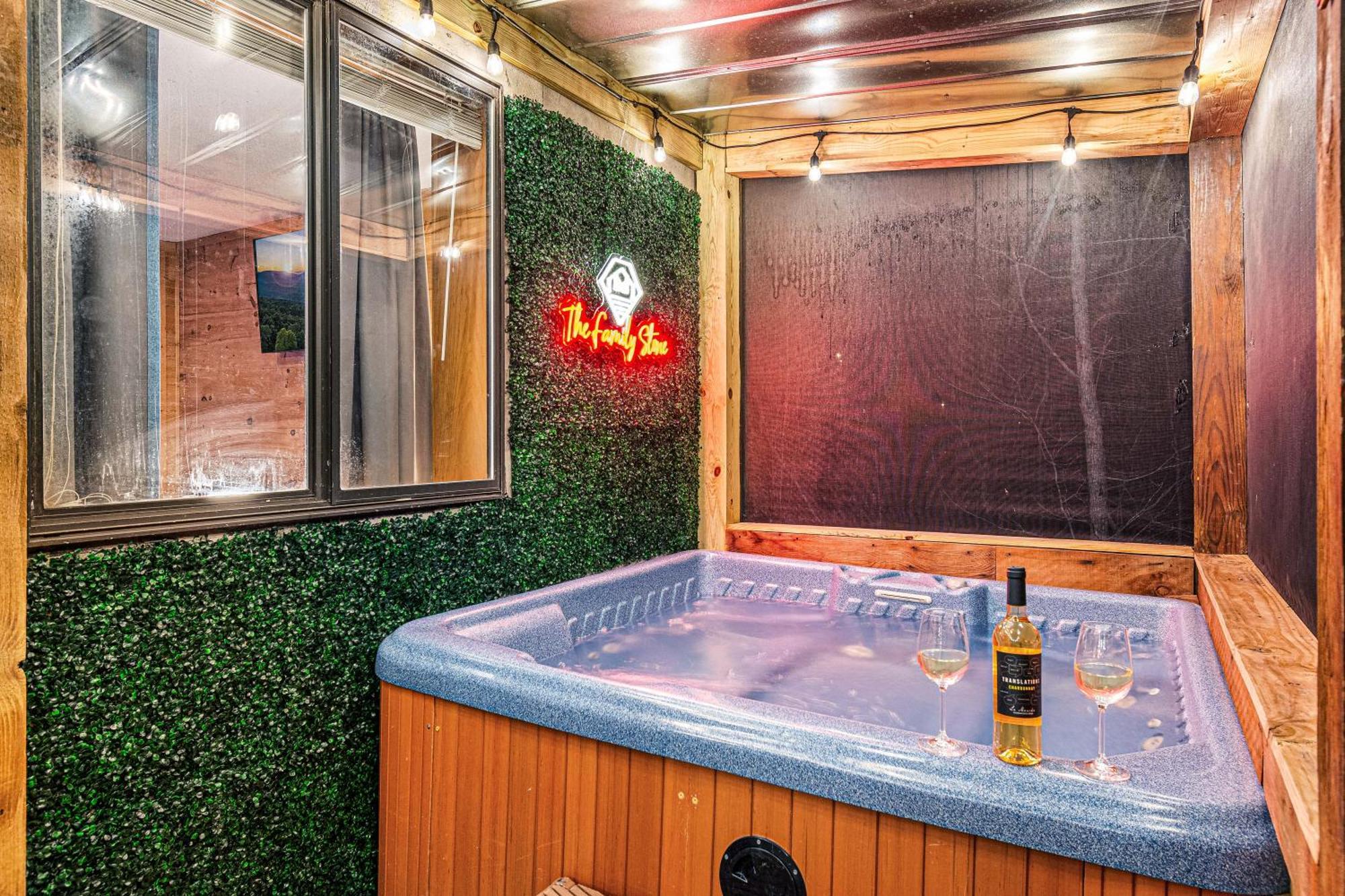 The Family Stone Luxe Cabin Sleeps 12 Hot Tub Dogfriendly Dollywood Pigeon Forge Exteriér fotografie