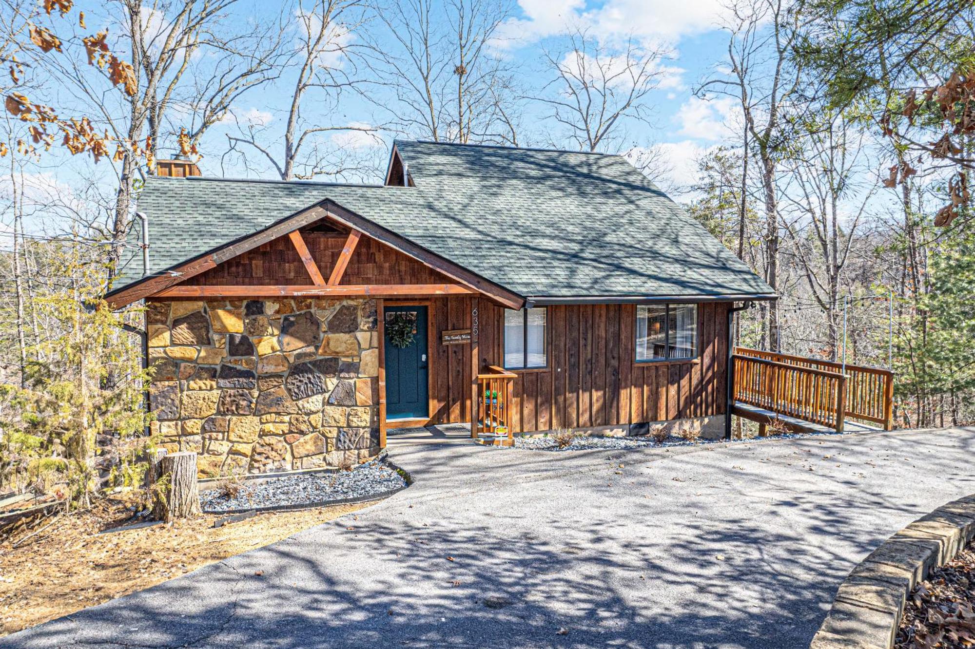 The Family Stone Luxe Cabin Sleeps 12 Hot Tub Dogfriendly Dollywood Pigeon Forge Exteriér fotografie